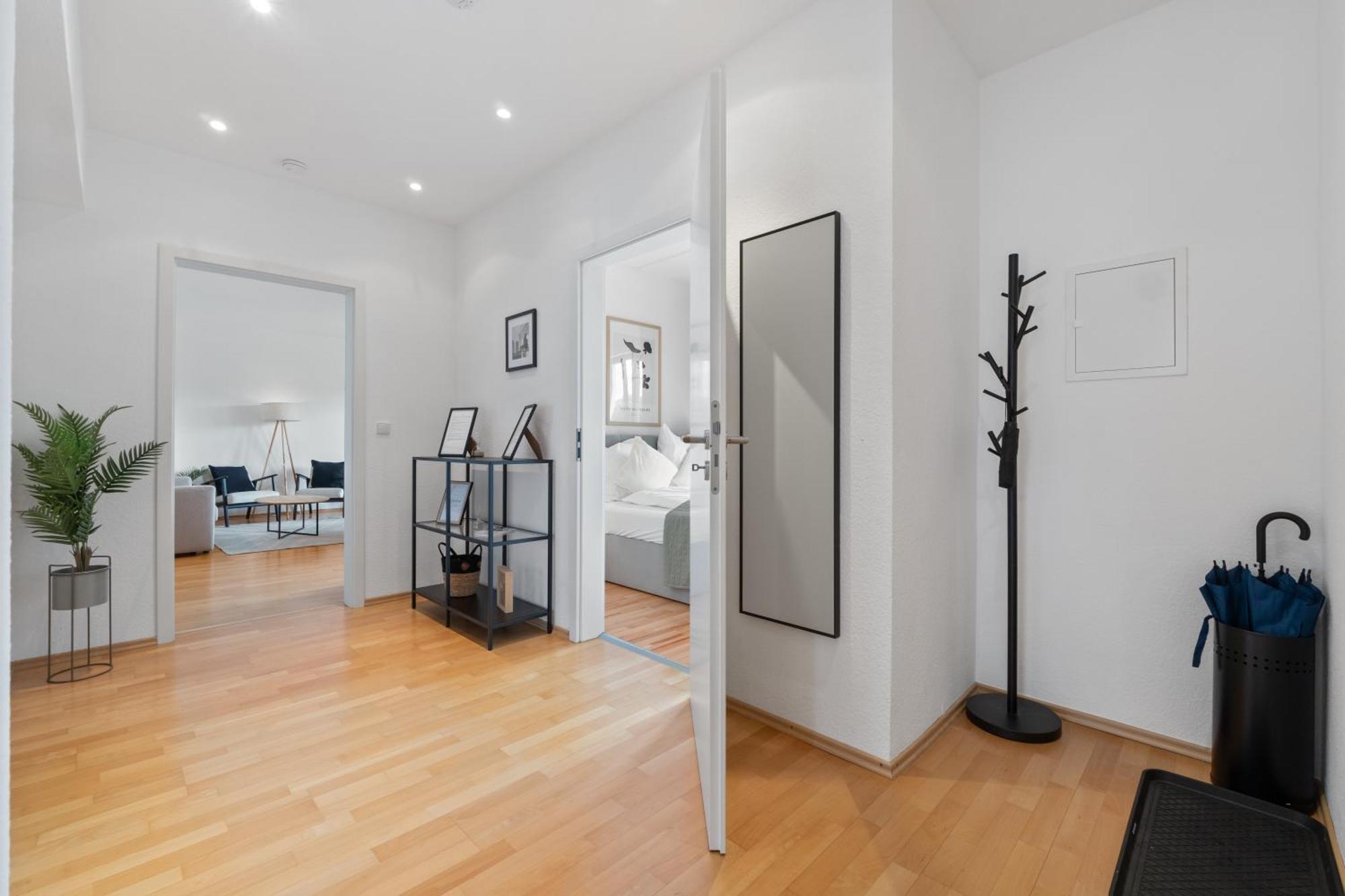 *top* Grosse, Moderne & Zentrale 3 Schlafzimmer - Naehe Zu Koeln: Dom, Messe, Flughafen, Lanxess-arena * Bergisch Gladbach